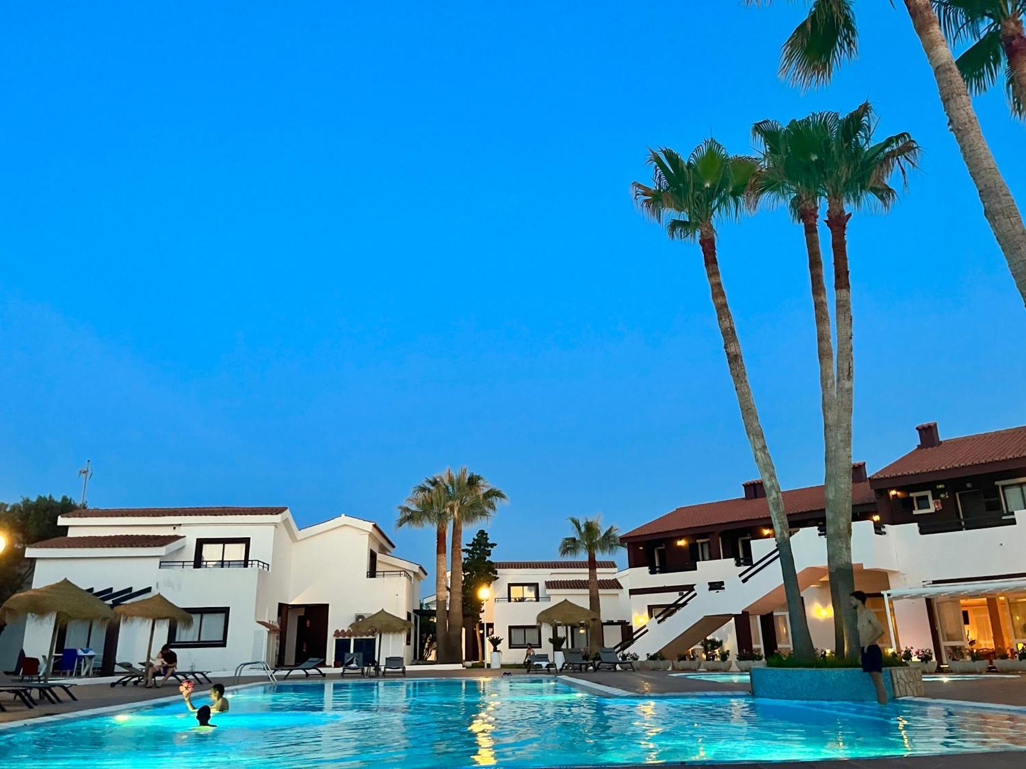 Nuramar Aparthotel กาลาเอนบอสช์ ภายนอก รูปภาพ