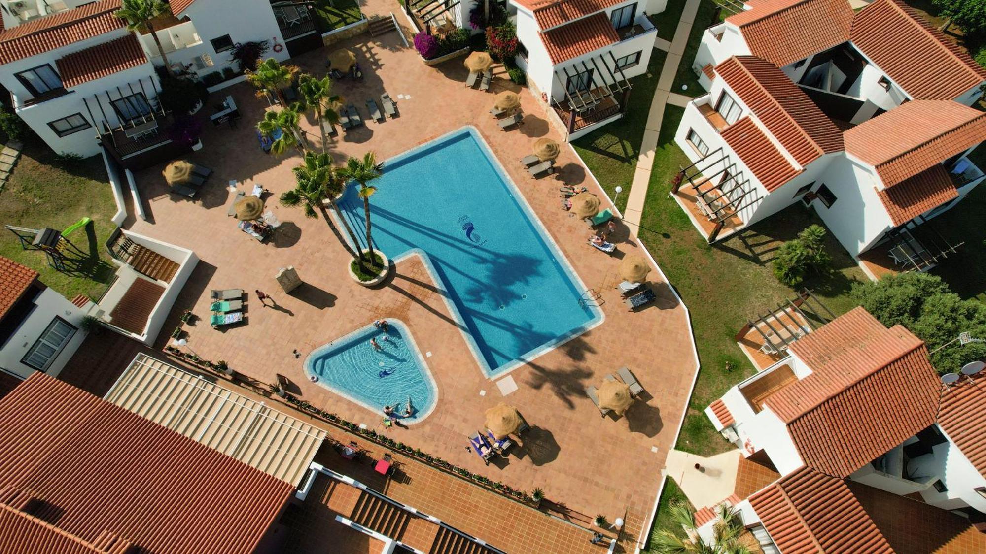 Nuramar Aparthotel กาลาเอนบอสช์ ภายนอก รูปภาพ